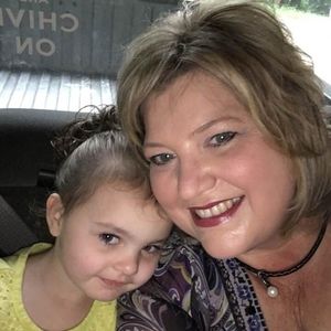 Meet your Posher, Connie